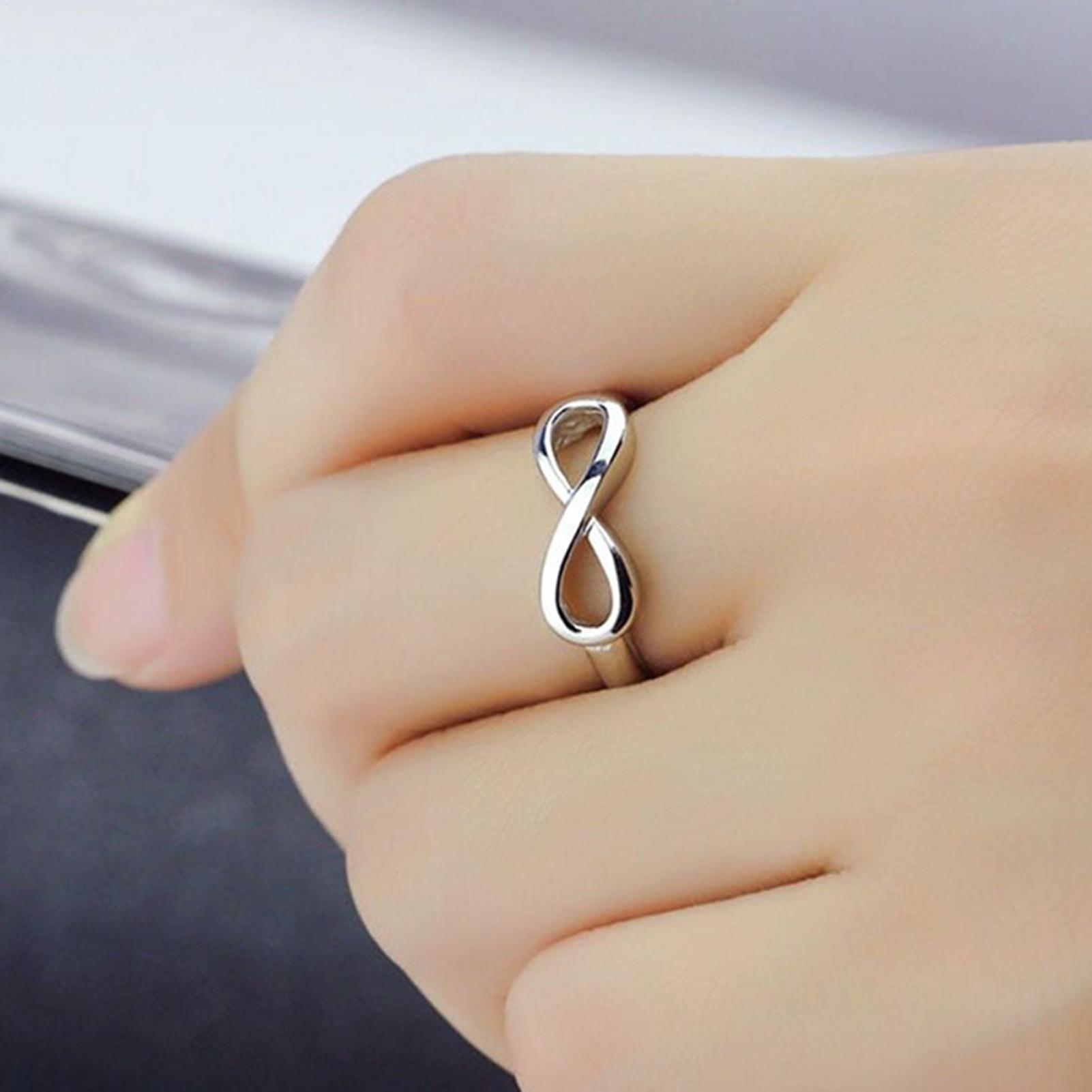 Anillo de Promesa Infinito Peq - Al Ain Jewelry & Watches Exhibition 2025 reseña y precio