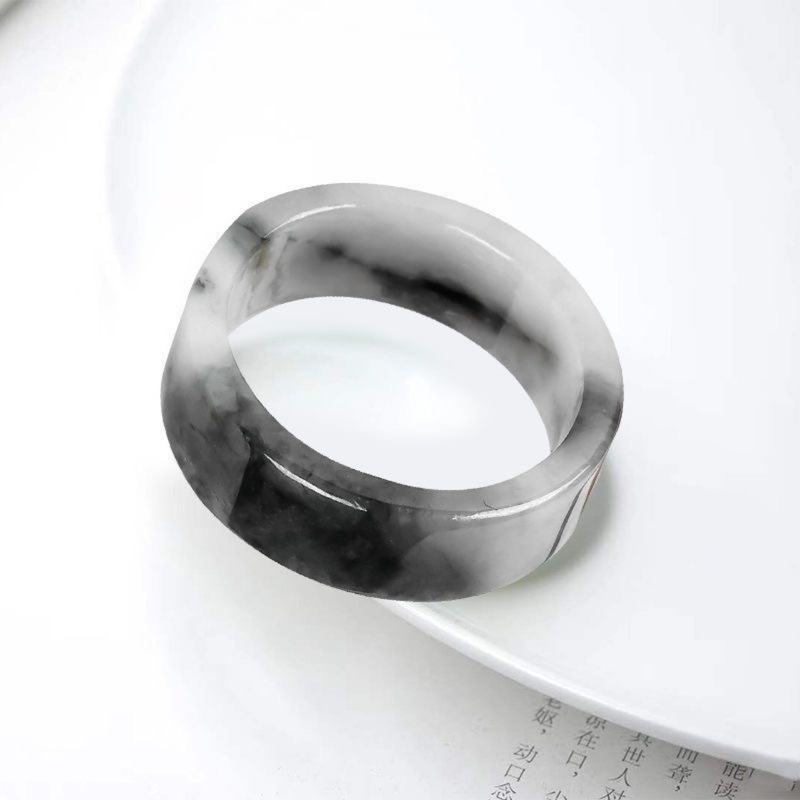 Anillos de jade natural de Mya - Jewelry & Watches Spółka Z Ograniczoną Odpowiedzialnością Sp Z Oo reseña y precio