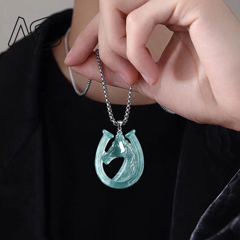 Collar con Colgante de Jade Az - Jewelry & Watches Spółka Z Ograniczoną Odpowiedzialnością Sp Z Oo reseña y precio