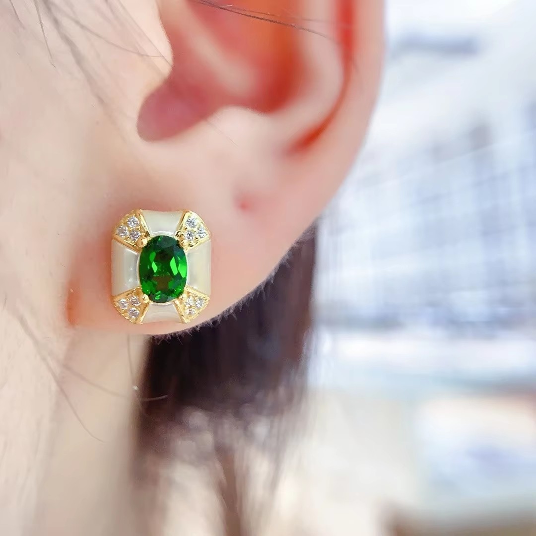 Joyería boutique, pendientes d - Al Ain Jewelry & Watches Exhibition 2025 reseña y precio