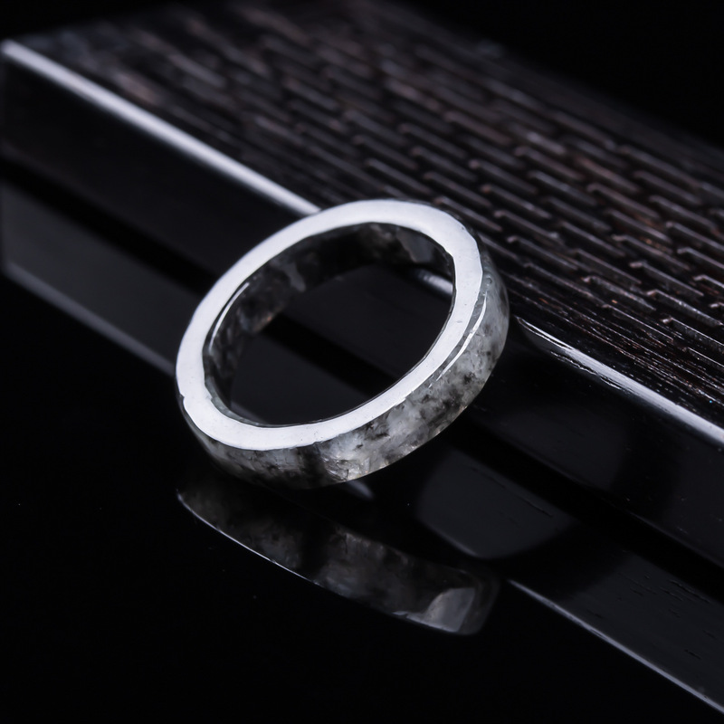 Anillo de jadeíta negra birman - Jewelry & Watches Spółka Z Ograniczoną Odpowiedzialnością Sp Z Oo reseña y precio