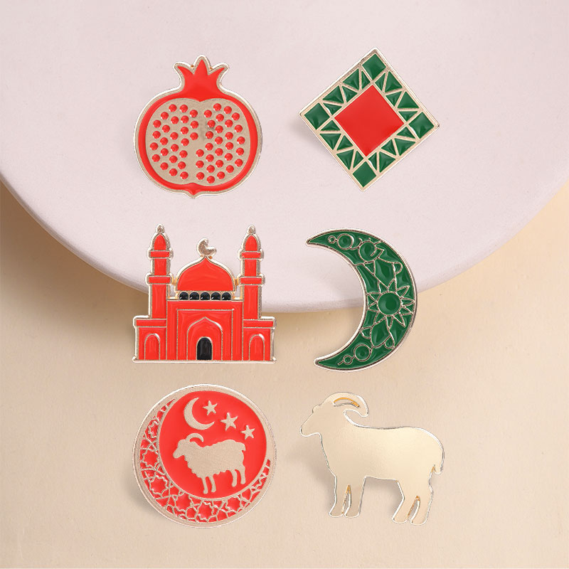 Pins Esmaltados Eid al-Adha, C - Al Ain Jewelry & Watches Exhibition 2025 reseña y precio